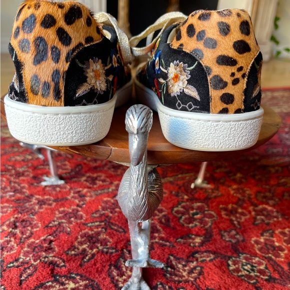 🎉H-P🎉 JOHNNY WAS Olivia Leopard Floral Women’s Embroidered Sneakers Comfy Sz 7 - Picture 12 of 16